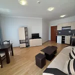 Izvora Front 公寓式酒店 金沙
