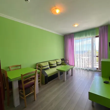 Izvora Front Aparthotel Golden Sands