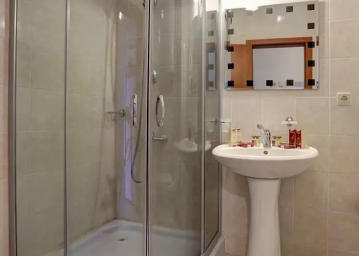 Izvora Front Aparthotel