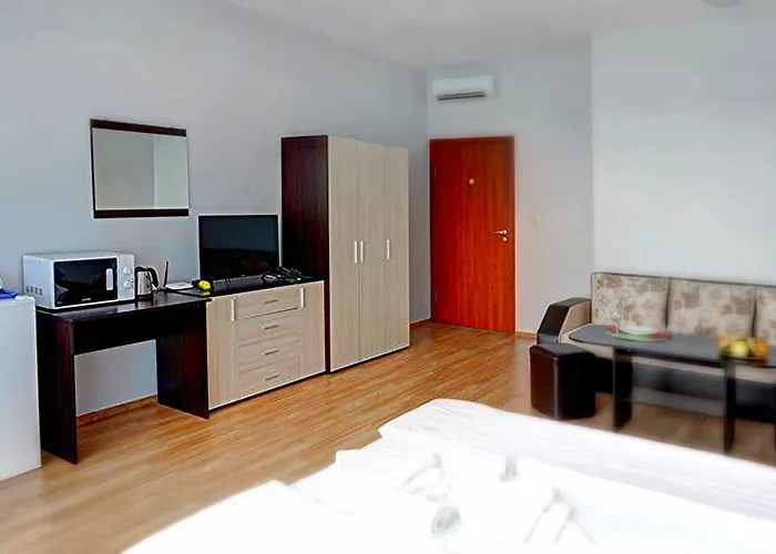 Izvora Front Lejlighedshotel 3*