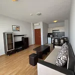 Izvora Front Aparthotel