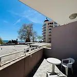 Izvora Front Aparthotel 4*