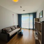 Aparthotel Izvora Front 4*