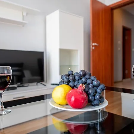 1-st Line Izvora Sea View On 3* Golden Sands