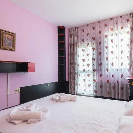Aparthotel 1-st Line Izvora Sea View On 3*