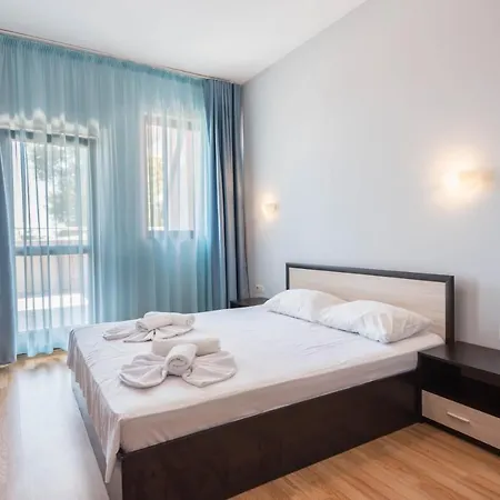 1-st Line Izvora Sea View On Aparthotel