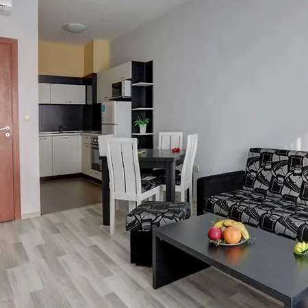 Izvora Front 3* Złote Piaski