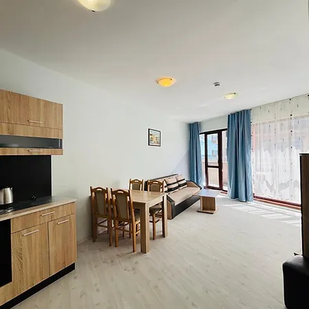 Izvora Front Lejlighedshotel 4*