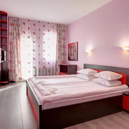 1-st Line Izvora Sea View On Aparthotel 3*