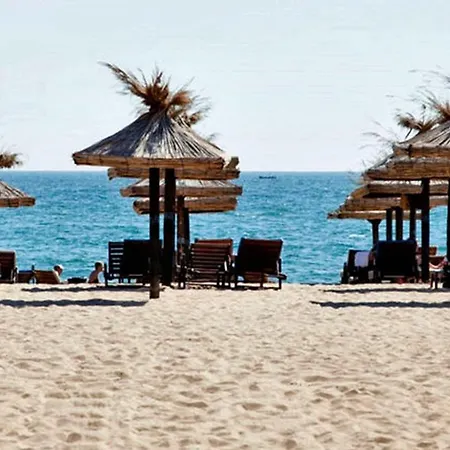 Aparthotel 1-st Line Izvora Sea View On