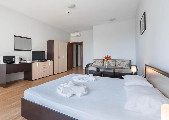 Izvora Front 3* Golden Sands