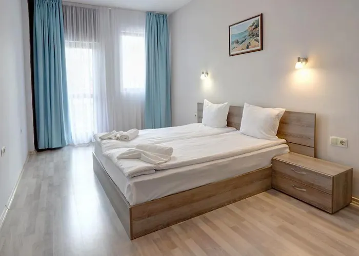 Izvora Front Golden Sands