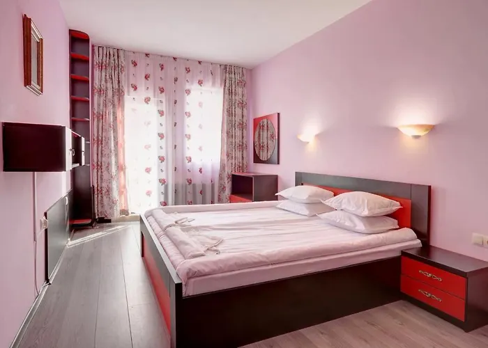 Izvora Front Apartahotel 3*